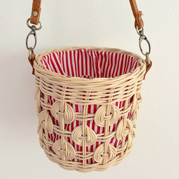 Anthropologie Raffia Bucket Bag Red White Straw Basket Purse NWOT - Picture 13 of 17